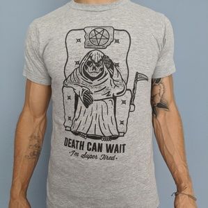 Death Can Wait brand t shirt size S